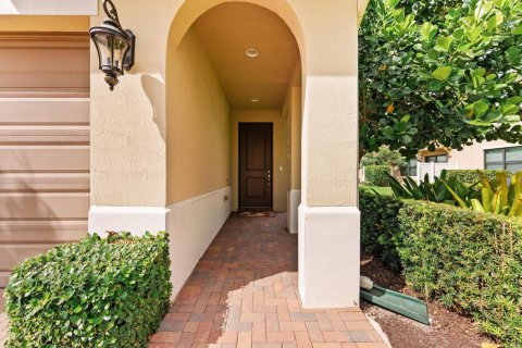 Townhouse in Boca Raton, Florida 3 bedrooms, 187.66 sq.m. № 2185576 - photo 4