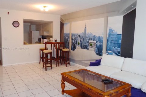 Condominio en venta en Miami, Florida, 1 dormitorio, 74.41 m2 № 1935018 - foto 13