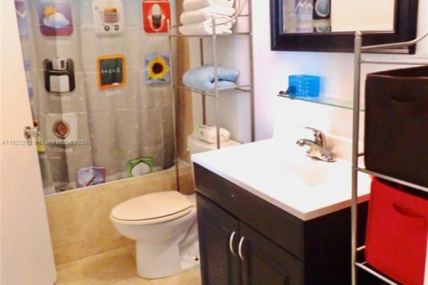 Condominio en venta en Miami, Florida, 1 dormitorio, 74.41 m2 № 1935018 - foto 16