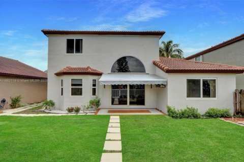 House in Coconut Creek, Florida 3 bedrooms, 198.53 sq.m. № 1891065 - photo 23