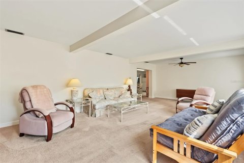 Villa ou maison à vendre à Largo, Floride: 3 chambres, 162.86 m2 № 2313266 - photo 17