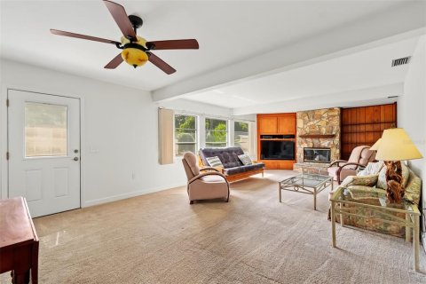 Villa ou maison à vendre à Largo, Floride: 3 chambres, 162.86 m2 № 2313266 - photo 18