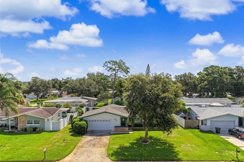 Villa ou maison à vendre à Largo, Floride: 3 chambres, 162.86 m2 № 2313266 - photo 30