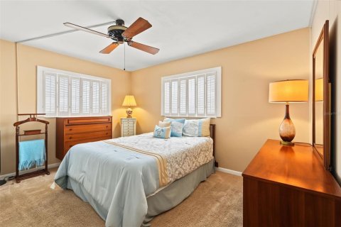 Villa ou maison à vendre à Largo, Floride: 3 chambres, 162.86 m2 № 2313266 - photo 20