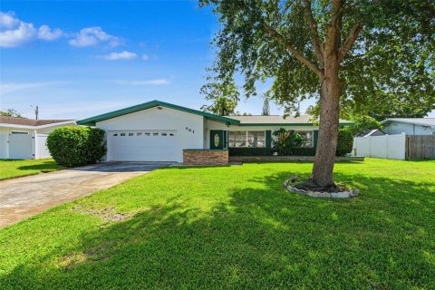 Villa ou maison à Largo, Floride 3 chambres, 162.86 m2 № 2313266
