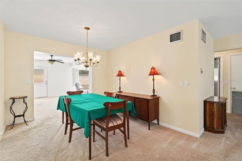 Villa ou maison à vendre à Largo, Floride: 3 chambres, 162.86 m2 № 2313266 - photo 10