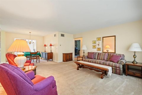 Villa ou maison à vendre à Largo, Floride: 3 chambres, 162.86 m2 № 2313266 - photo 7