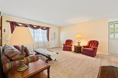 Villa ou maison à vendre à Largo, Floride: 3 chambres, 162.86 m2 № 2313266 - photo 5