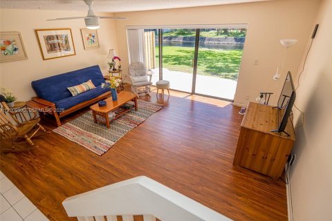 Adosado en venta en Lauderhill, Florida, 2 dormitorios, 113.71 m2 № 2090180 - foto 12