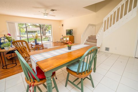 Adosado en venta en Lauderhill, Florida, 2 dormitorios, 113.71 m2 № 2090180 - foto 4