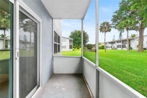 Condominio en venta en West Palm Beach, Florida, 2 dormitorios, 74.14 m2 № 2078812 - foto 21