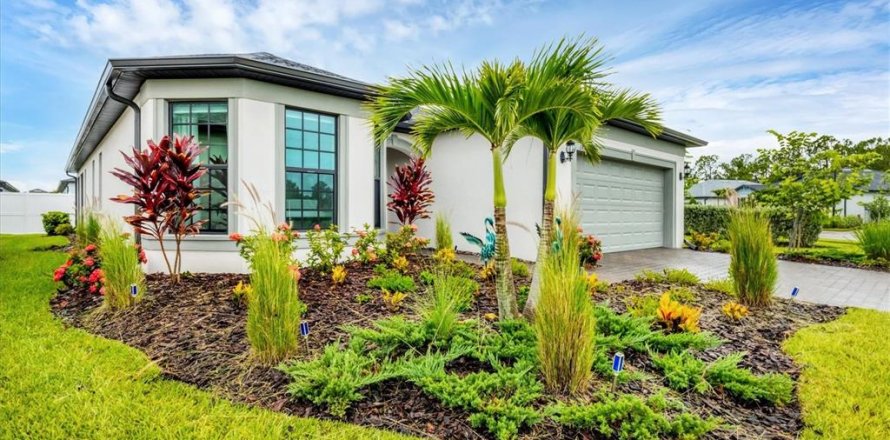 House in North Port, Florida 3 bedrooms, 194.35 sq.m. № 1817534