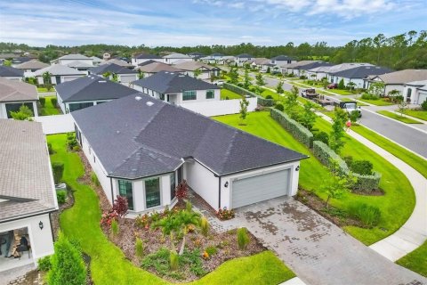House in North Port, Florida 3 bedrooms, 194.35 sq.m. № 1817534 - photo 5
