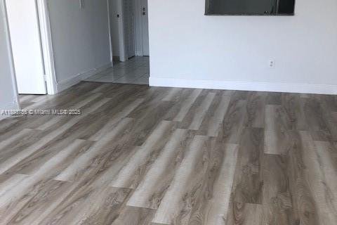 Снять в аренду кондоминиум в Майами, Флорида 1 спальня, 76.74м2, № 1947377 - фото 2