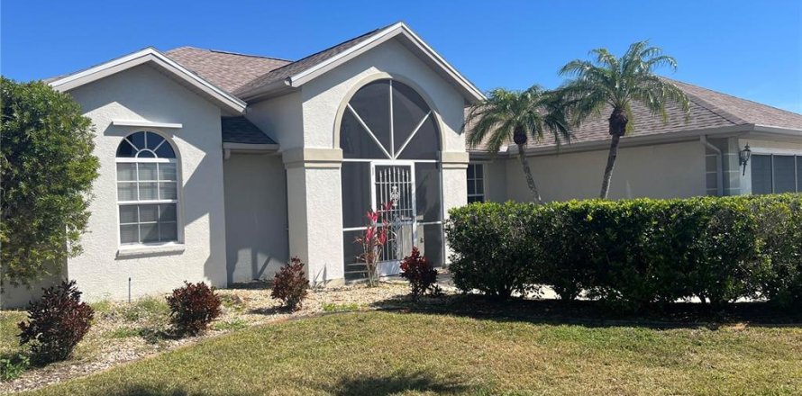 Casa en Rotonda, Florida 3 dormitorios, 166.85 m2 № 1751753