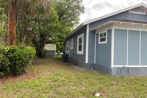 House in DeLand, Florida 2 bedrooms, 110.83 sq.m. № 1769758 - photo 4