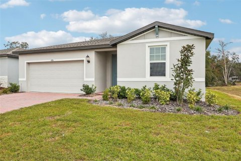 House in Leesburg, Florida 4 bedrooms, 170.94 sq.m. № 1554000 - photo 2