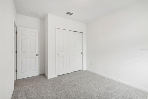 House in Leesburg, Florida 4 bedrooms, 170.94 sq.m. № 1554000 - photo 19