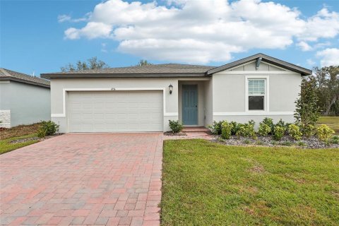 House in Leesburg, Florida 4 bedrooms, 170.94 sq.m. № 1554000 - photo 1