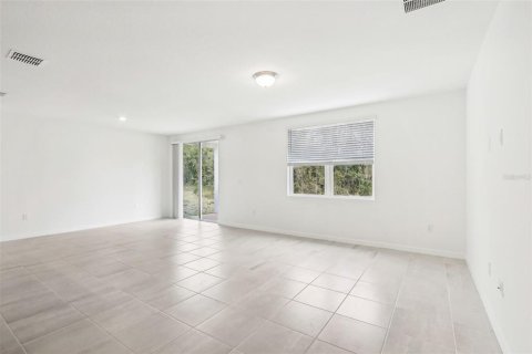 House in Leesburg, Florida 4 bedrooms, 170.94 sq.m. № 1554000 - photo 5