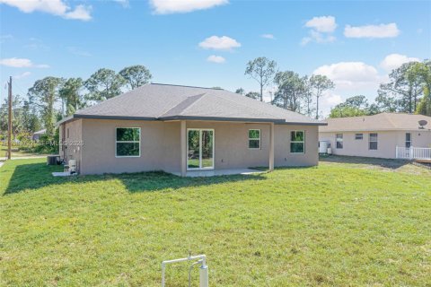 Casa en venta en Lehigh Acres, Florida, 3 dormitorios, 151.62 m2 № 2051716 - foto 24