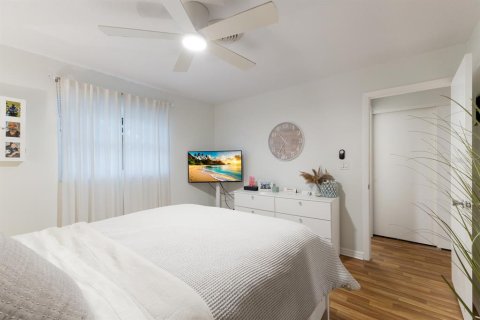 Condominio en venta en Sarasota, Florida, 1 dormitorio, 55.56 m2 № 2093228 - foto 21