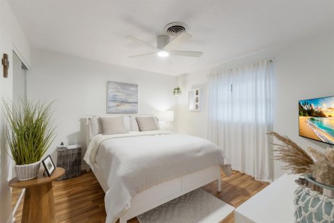 Condominio en venta en Sarasota, Florida, 1 dormitorio, 55.56 m2 № 2093228 - foto 19