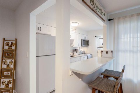 Condominio en venta en Sarasota, Florida, 1 dormitorio, 55.56 m2 № 2093228 - foto 14