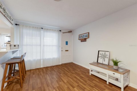 Condominio en venta en Sarasota, Florida, 1 dormitorio, 55.56 m2 № 2093228 - foto 6
