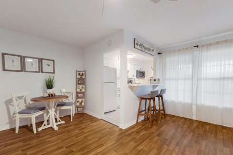 Condominio en venta en Sarasota, Florida, 1 dormitorio, 55.56 m2 № 2093228 - foto 8