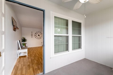 Condominio en venta en Sarasota, Florida, 1 dormitorio, 55.56 m2 № 2093228 - foto 4