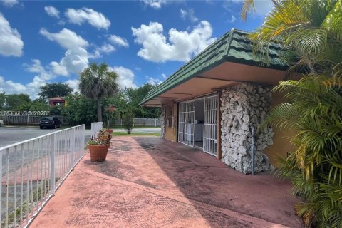 Copropriété à vendre à Miami Gardens, Floride: 41.81 m2 № 2090198 - photo 13