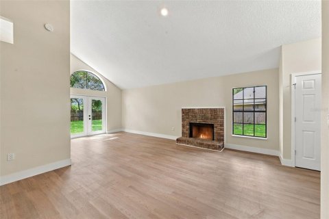 Villa ou maison à vendre à Apopka, Floride: 4 chambres, 195.75 m2 № 2400946 - photo 11