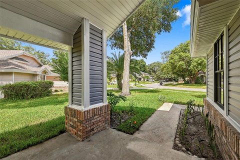 Villa ou maison à vendre à Apopka, Floride: 4 chambres, 195.75 m2 № 2400946 - photo 4