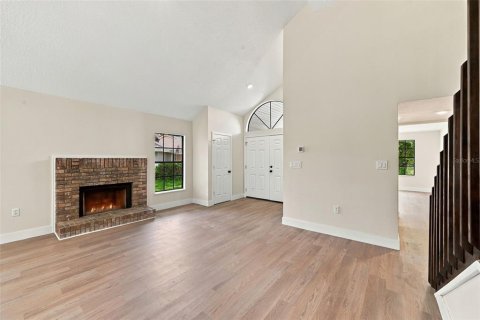Villa ou maison à vendre à Apopka, Floride: 4 chambres, 195.75 m2 № 2400946 - photo 12