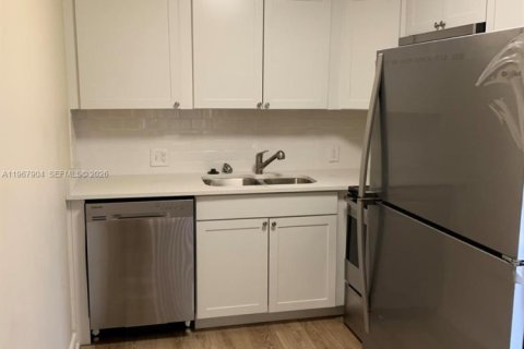 Copropriété à vendre à Boca Raton, Floride: 2 chambres, 76.09 m2 № 2029181 - photo 2