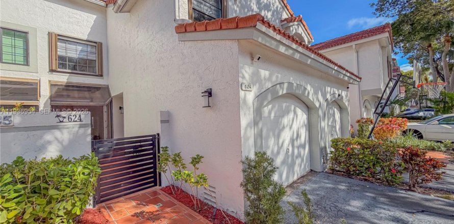 Villa ou maison à Aventura, Floride 3 chambres, 160.07 m2 № 1998458