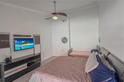 Villa ou maison à vendre à Aventura, Floride: 3 chambres, 160.07 m2 № 1998458 - photo 24