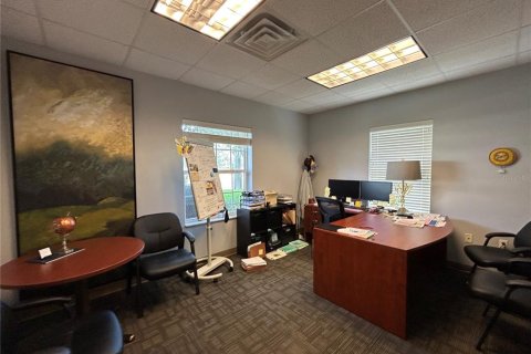 Propiedad comercial en alquiler en Gainesville, Florida, 121.05 m2 № 1912972 - foto 13