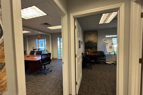 Propiedad comercial en alquiler en Gainesville, Florida, 121.05 m2 № 1912972 - foto 15
