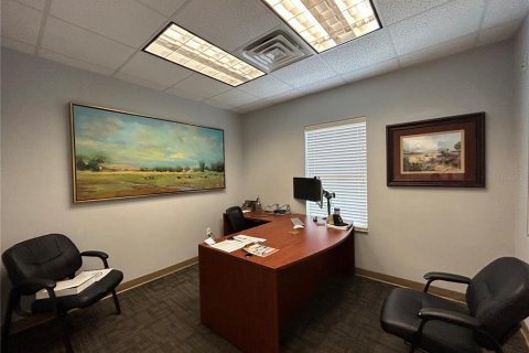 Propiedad comercial en alquiler en Gainesville, Florida, 121.05 m2 № 1912972 - foto 14