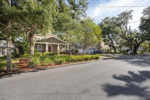 Villa ou maison à vendre à Tampa, Floride: 3 chambres, 210.52 m2 № 2142829 - photo 4