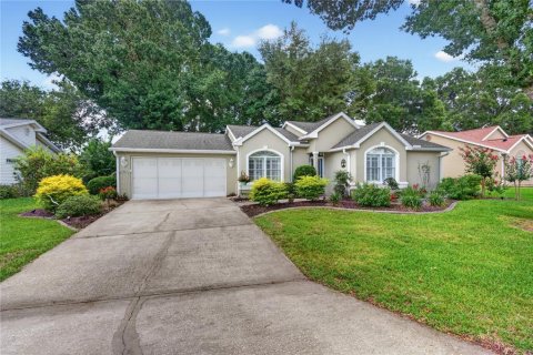 Casa en Ocala, Florida 2 dormitorios, 153.1 m2 № 2138746