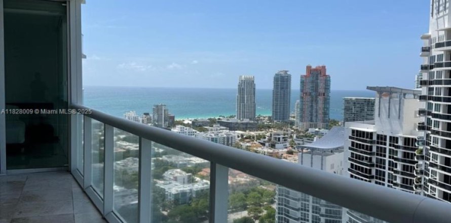 Condo à Miami Beach, Floride, 2 chambres  № 1800878