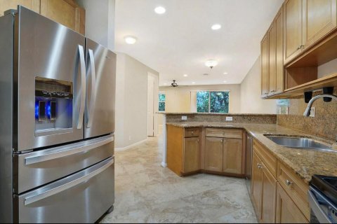 Condo in Delray Beach, Florida, 3 bedrooms № 2177079 - photo 11