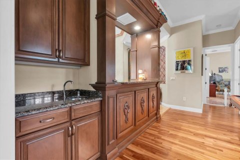 House in Tarpon Springs, Florida 6 bedrooms, 535.77 sq.m. № 2110260 - photo 24