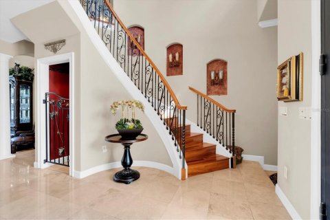 House in Tarpon Springs, Florida 6 bedrooms, 535.77 sq.m. № 2110260 - photo 6