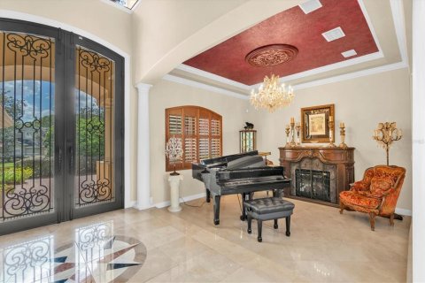 House in Tarpon Springs, Florida 6 bedrooms, 535.77 sq.m. № 2110260 - photo 9