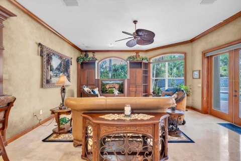 House in Tarpon Springs, Florida 6 bedrooms, 535.77 sq.m. № 2110260 - photo 21