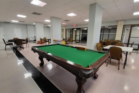 Copropriété à louer à Hallandale Beach, Floride: 1 chambre, 80.82 m2 № 1975376 - photo 15